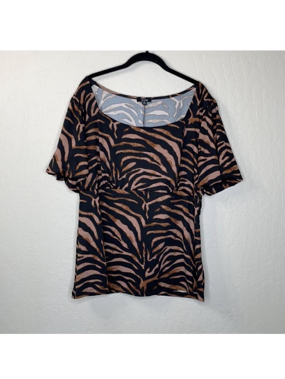 A.U.W leopard print blouse - Picture 2 of 7
